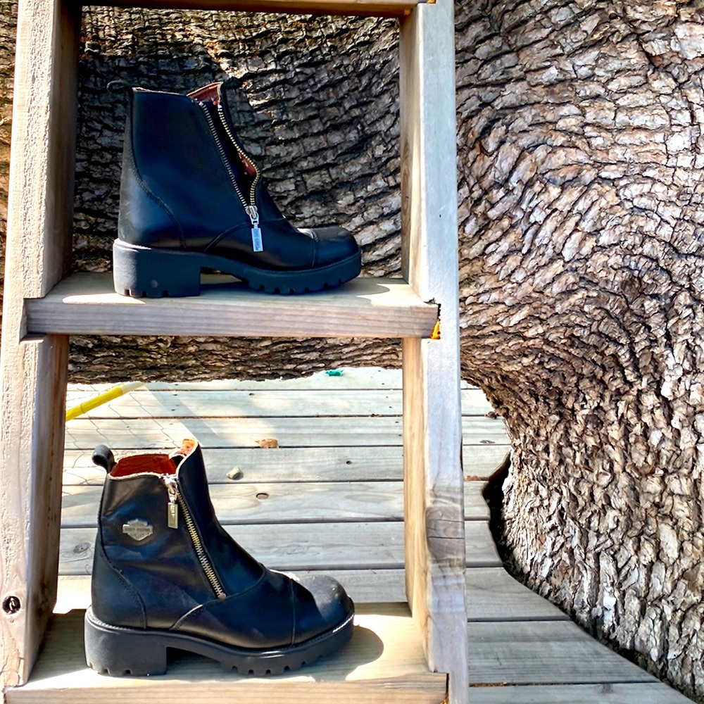 Women’s Boots